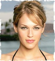Amanda Righetti - 041